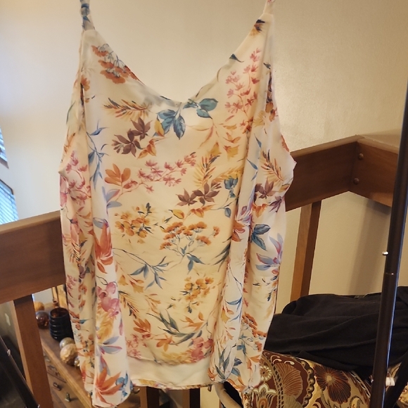 Torrid Floral Camisole in Multicolor - Picture 4 of 5